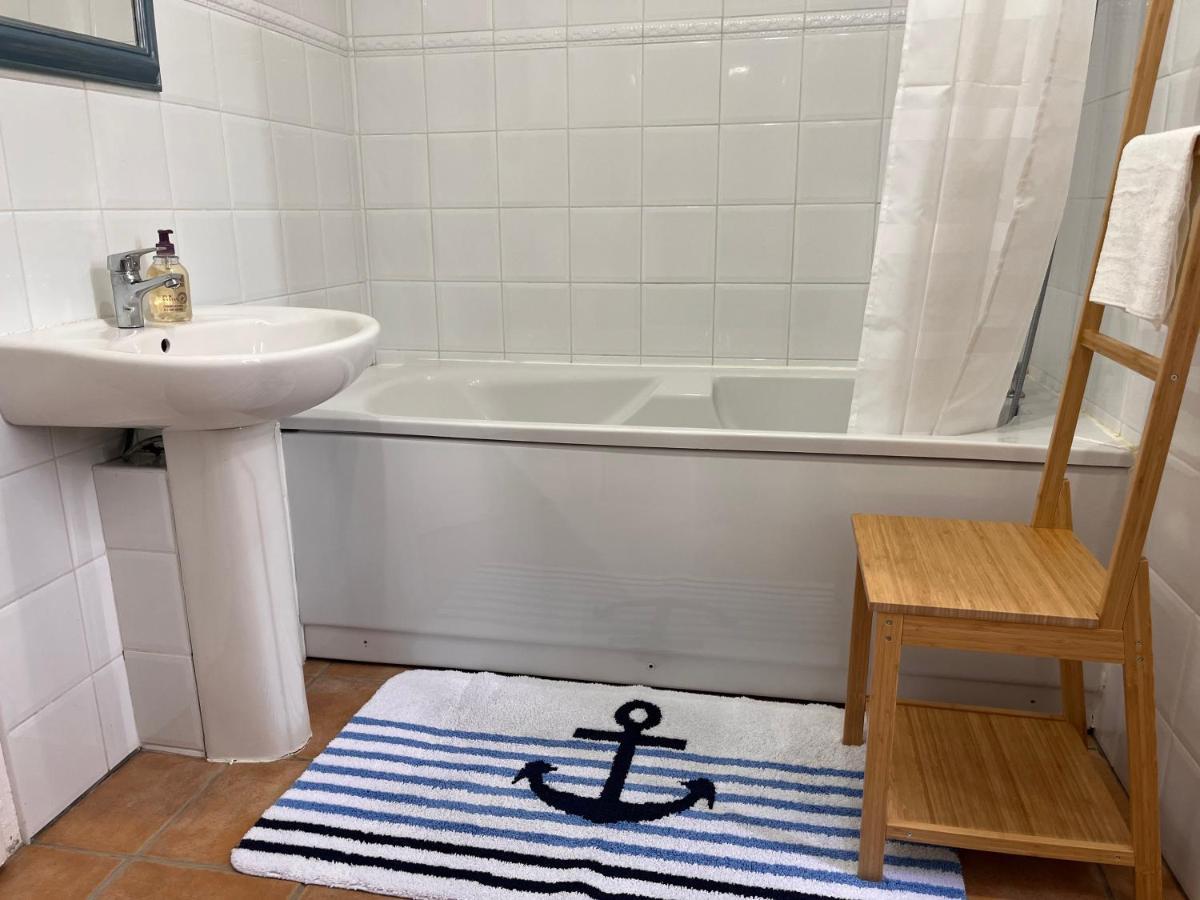 La Maison Du Passeur Availles-Limouzine Exteriör bild